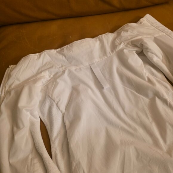 Lululemon Down For It All Vest - Picture 2 of 5